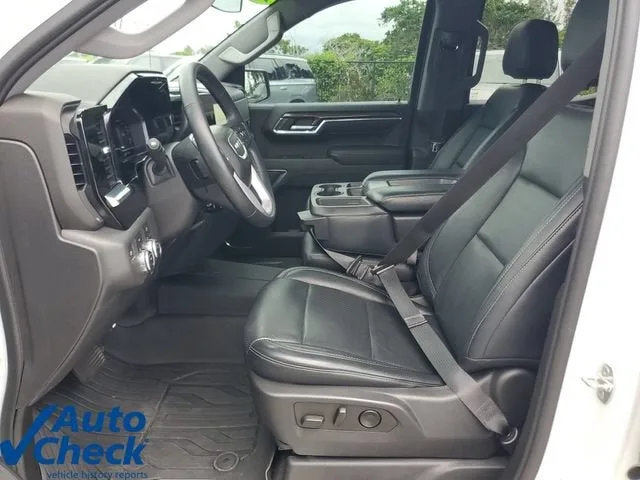 2023 GMC Sierra 1500 Elevation photo 17