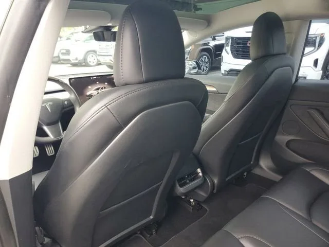 2023 Tesla Model 3 Performance photo 12