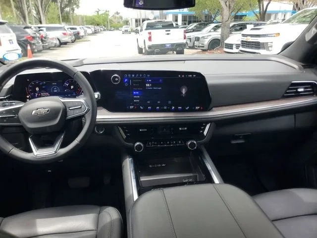 2025 Chevrolet Tahoe Z71 photo 15
