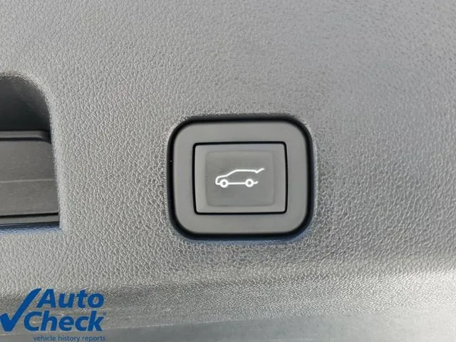 2024 Chevrolet Traverse LT photo 11