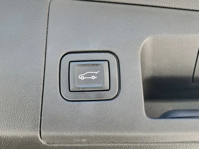 2019 Cadillac XT5 FWD photo 11