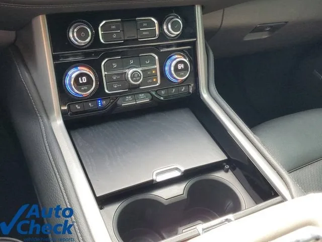 2022 GMC Yukon XL Denali photo 30