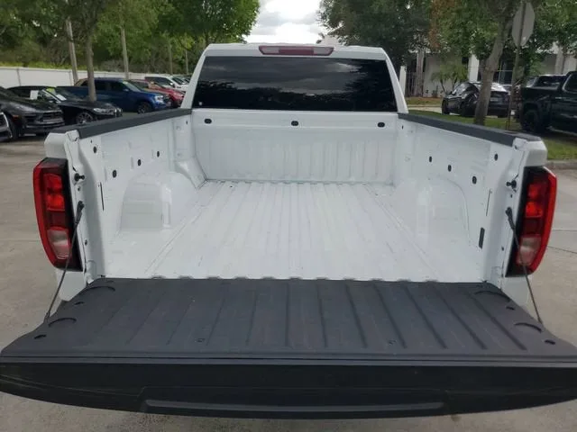 2025 GMC Sierra 1500 Pro photo 9