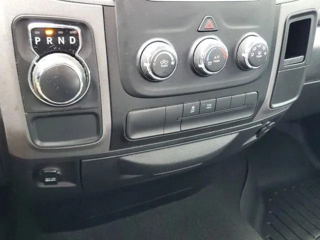2017 RAM 1500 Express photo 23