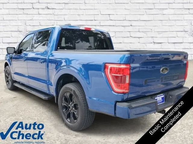 2022 Ford F-150 XL photo 2