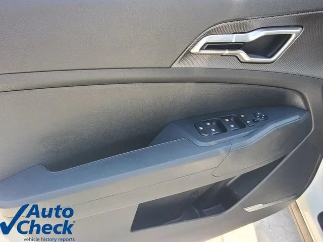 2023 Kia Sportage Hybrid LX photo 19