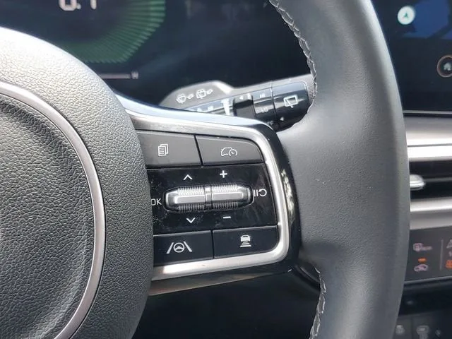 2024 Kia Sorento S photo 22