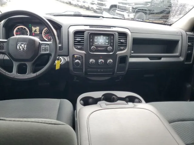 2017 RAM 1500 Express photo 13