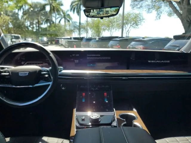 2026 Cadillac Escalade Platinum Sport photo 14
