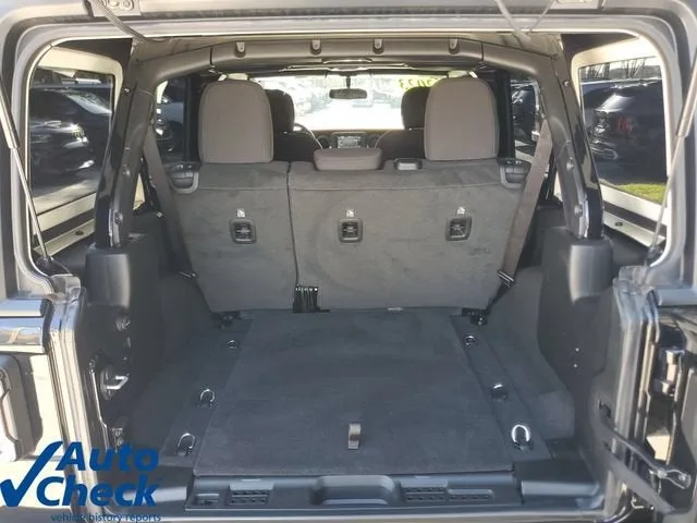 2023 Jeep Wrangler 4-Door Sport Altitude 4x4 photo 9
