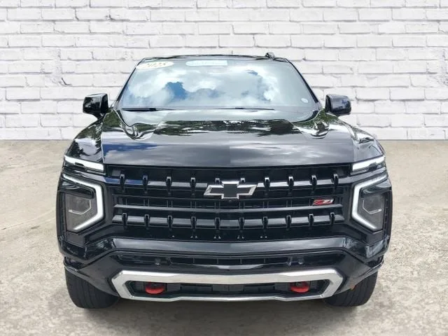 2025 Chevrolet Tahoe Z71 photo 6