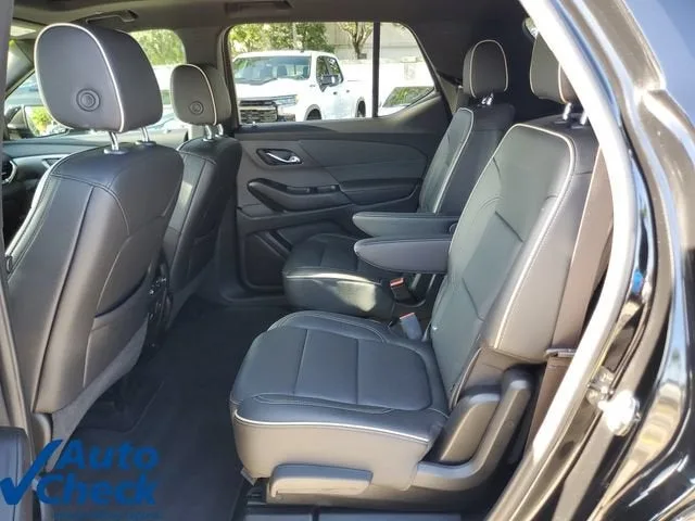 2023 Chevrolet Traverse Premier photo 12