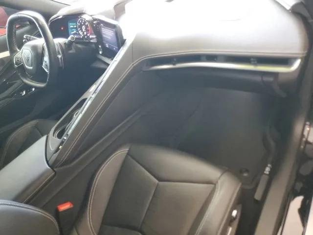 2021 Chevrolet Corvette Stingray 2LT photo 9