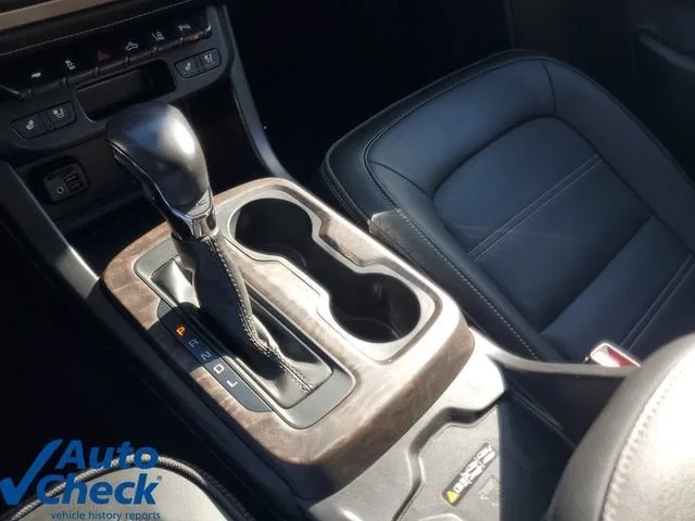 2022 GMC Canyon Denali photo 27