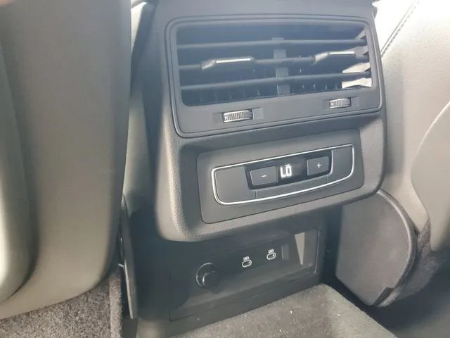 2025 Audi Q7 Premium Plus photo 19