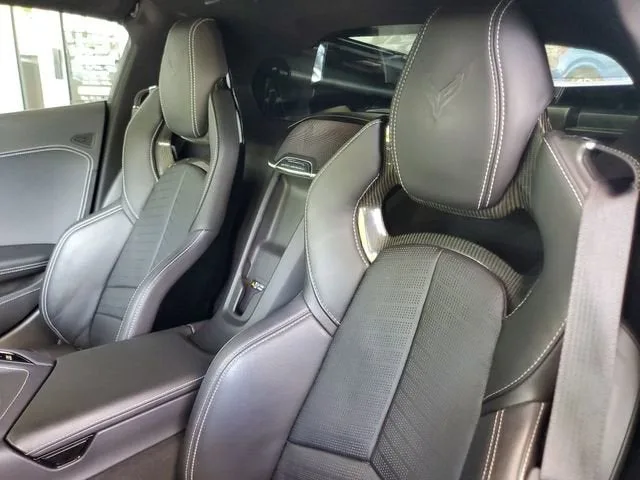 2021 Chevrolet Corvette Stingray 2LT photo 15