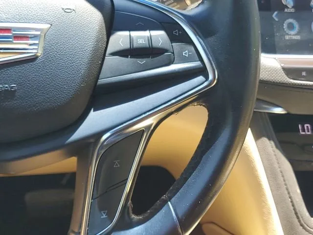 2019 Cadillac XT5 FWD photo 23