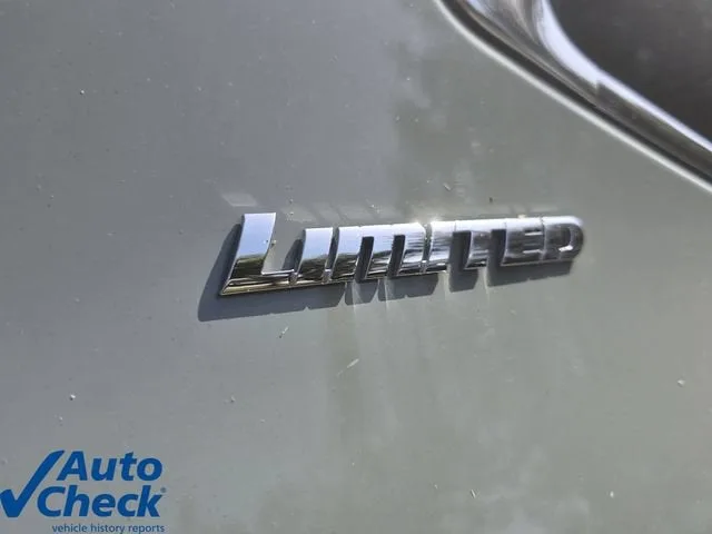 2026 Toyota Tundra 4WD Limited photo 6