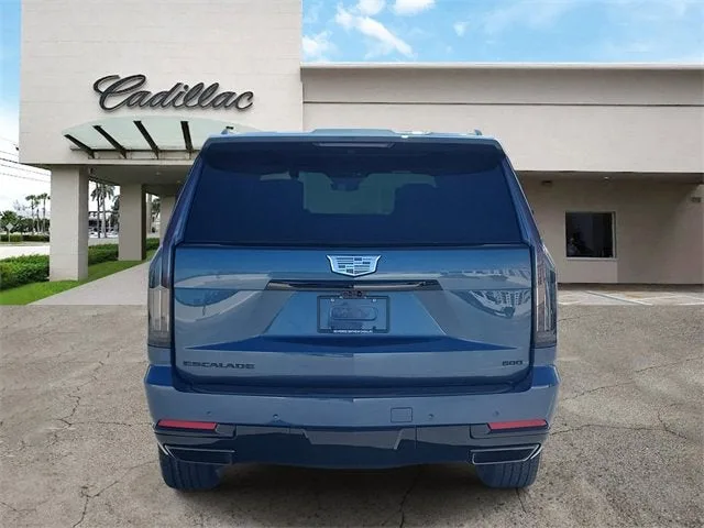 2026 Cadillac Escalade Sport photo 4