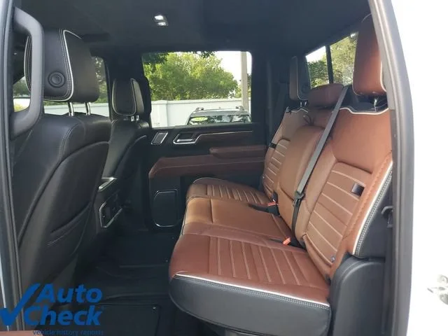 2024 GMC Sierra 2500 HD Denali Ultimate photo 11