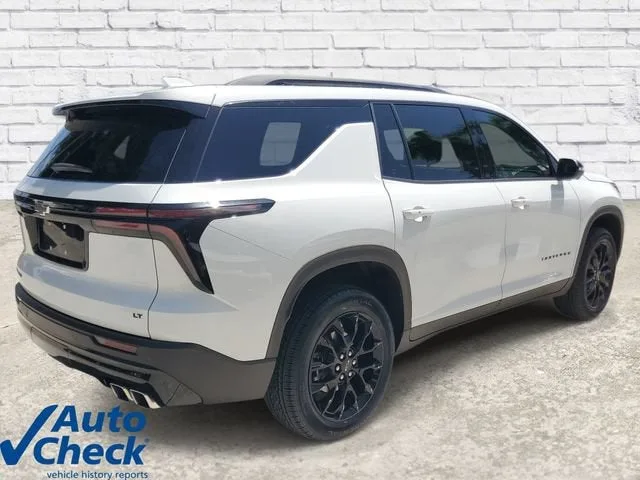 2024 Chevrolet Traverse LT photo 4