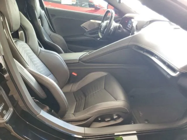 2021 Chevrolet Corvette Stingray 2LT photo 8