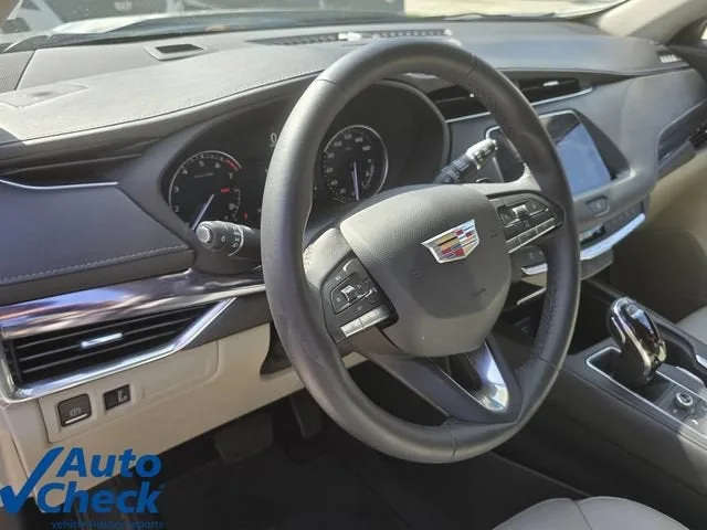 2023 Cadillac XT4 Luxury photo 19