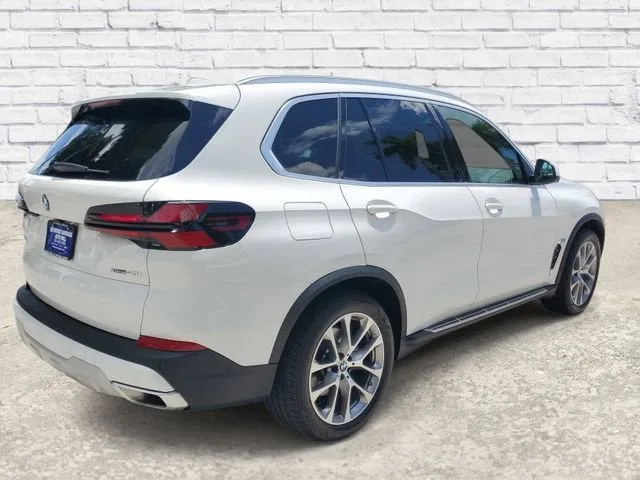 2026 BMW X5 xDrive40i photo 4