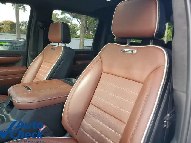 2024 GMC Sierra 2500 HD Denali Ultimate photo 18