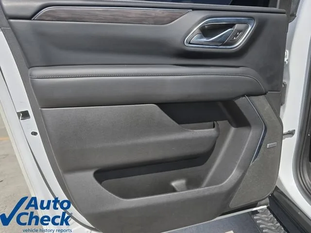 2023 Chevrolet Suburban Z71 photo 16