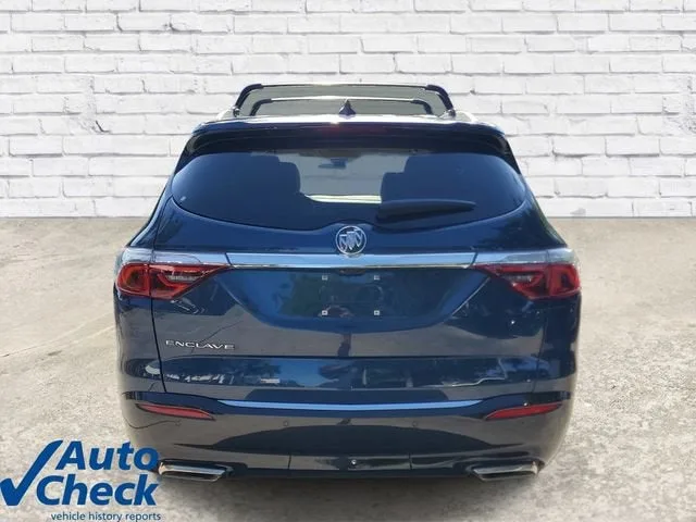 2024 Buick Enclave Essence photo 3