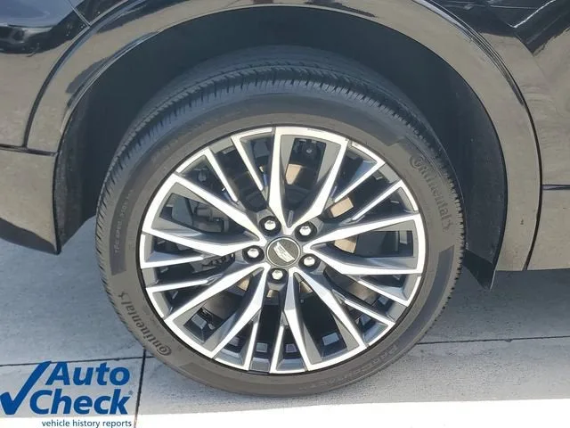 2024 Cadillac XT4 Sport photo 8