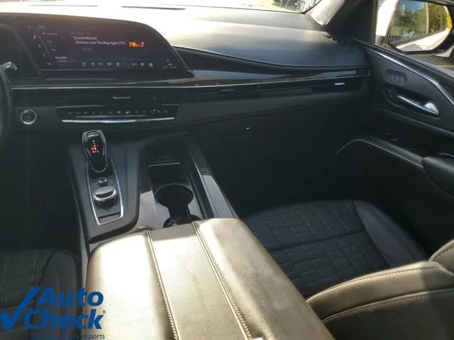 2023 Cadillac Escalade ESV Sport Platinum photo 17