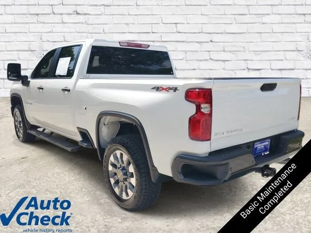 2025 Chevrolet Silverado 2500 HD Custom photo 2