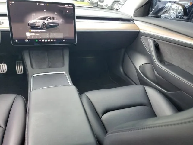 2023 Tesla Model 3 Performance photo 16