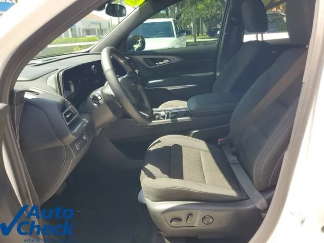 2024 Chevrolet Traverse LT photo 19