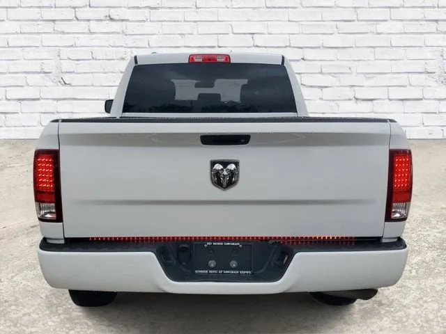 2017 RAM 1500 Express photo 3