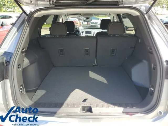 2024 Chevrolet Equinox LS photo 9