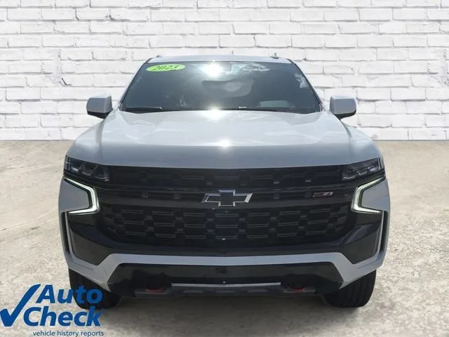 2023 Chevrolet Suburban Z71 photo 6