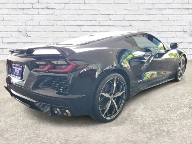 2021 Chevrolet Corvette Stingray 2LT photo 4
