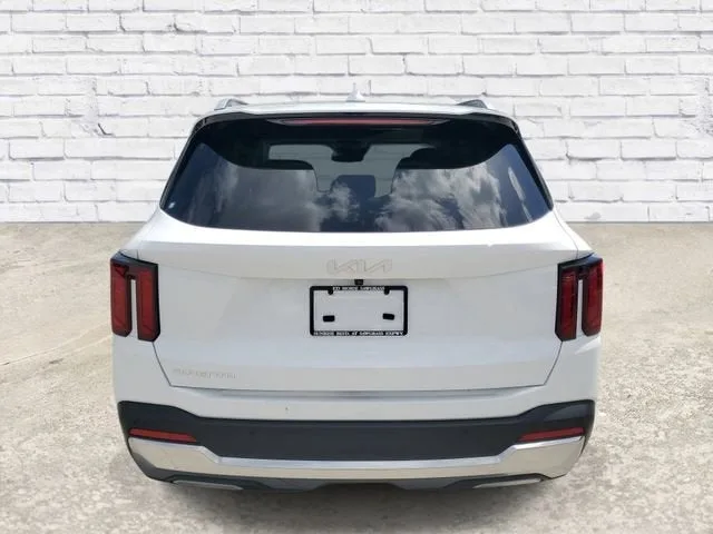2024 Kia Sorento S photo 3