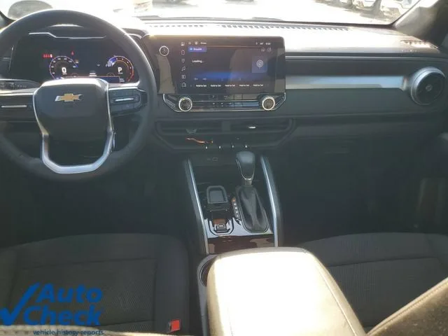 2024 Chevrolet Colorado LT photo 14