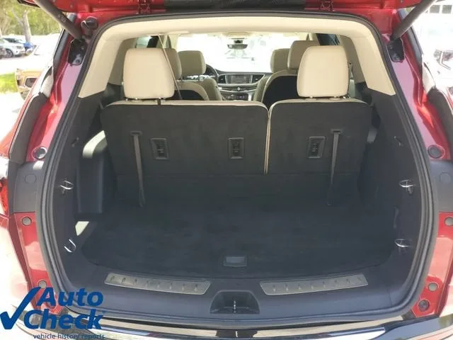 2024 Buick Enclave Essence photo 10