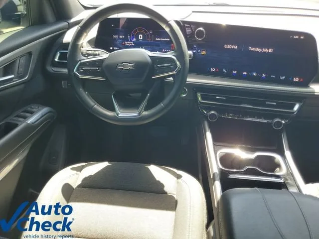2024 Chevrolet Traverse LT photo 18