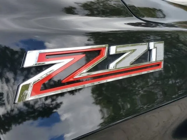 2025 Chevrolet Tahoe Z71 photo 7