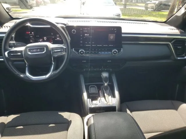 2024 GMC Canyon Elevation photo 13