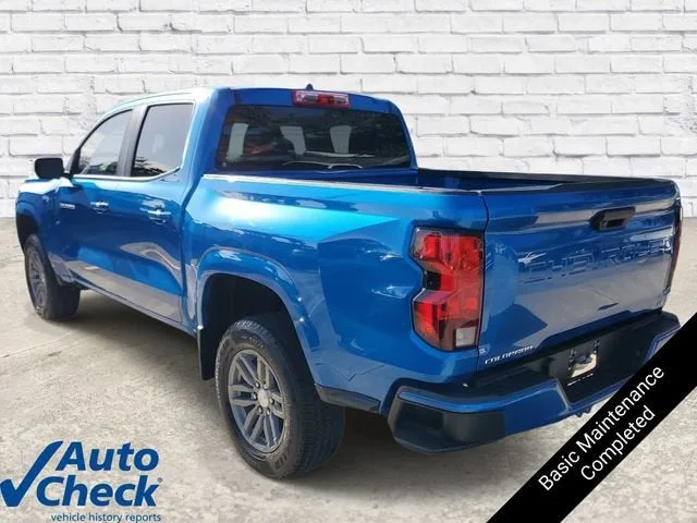 2024 Chevrolet Colorado LT photo 2