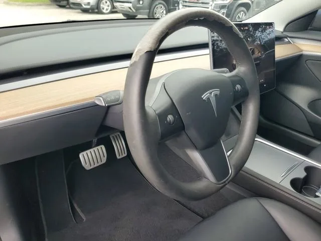 2023 Tesla Model 3 Performance photo 19