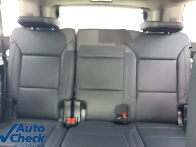 2024 Chevrolet Suburban LT photo 13