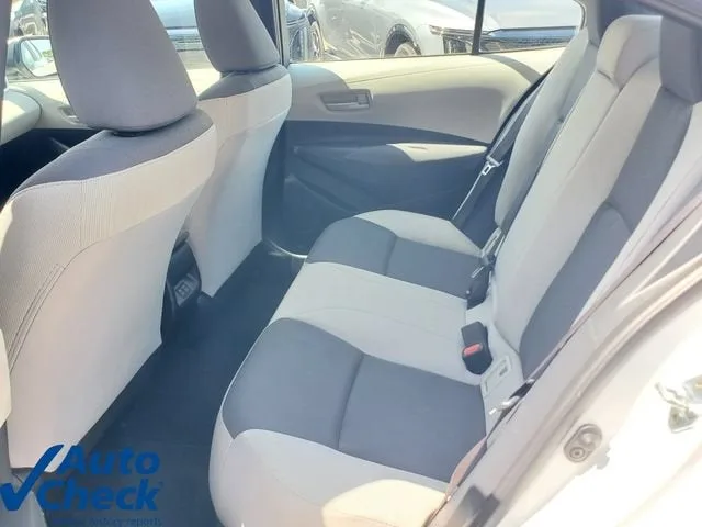 2024 Toyota Corolla LE photo 11